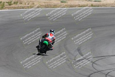 media/Apr-20-2025-AHRMA (Sun) [[393a79c373]]/Race/Group 8/Turn 4b/